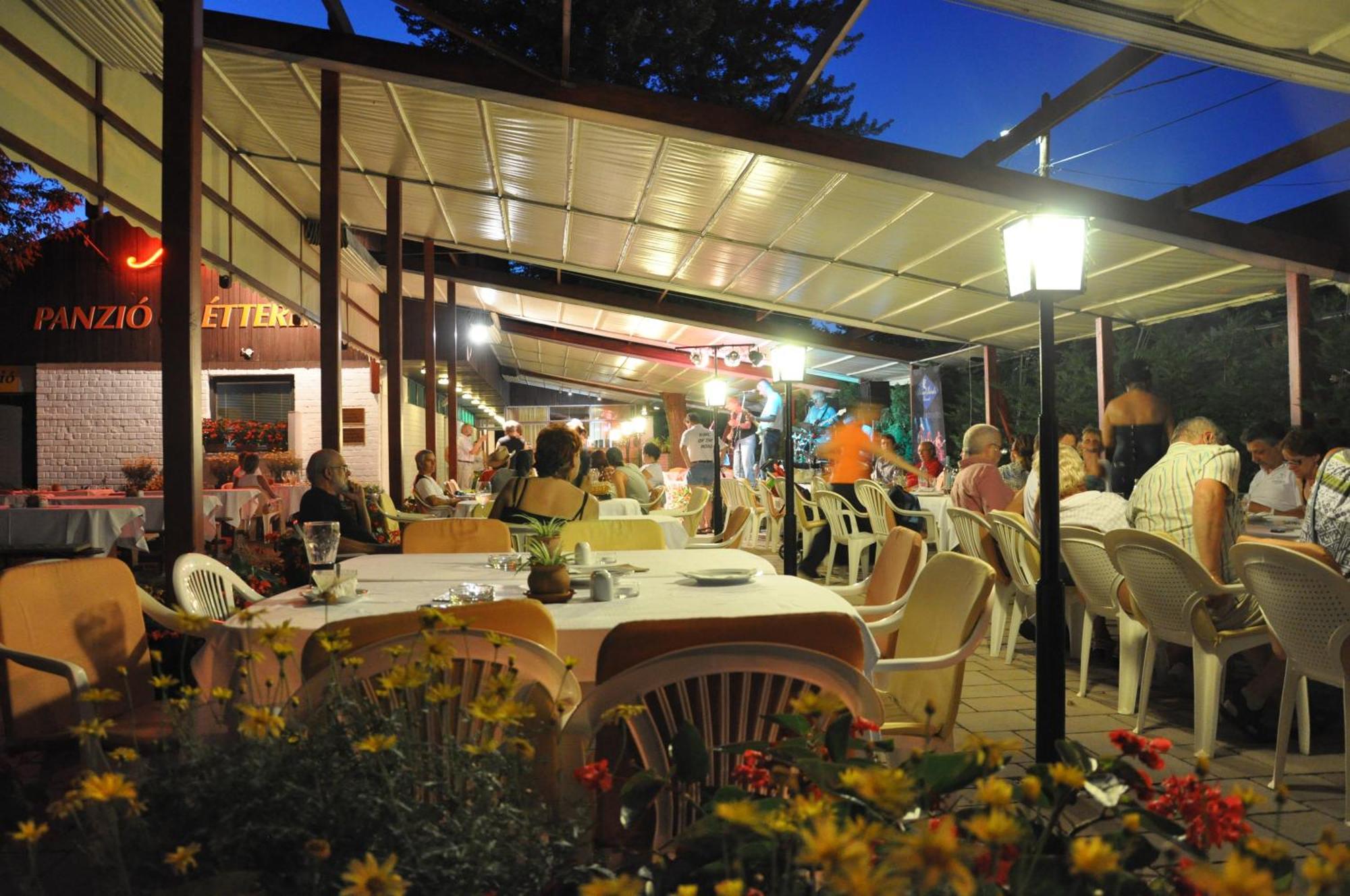 בלטונללה Hotel Melis מראה חיצוני תמונה