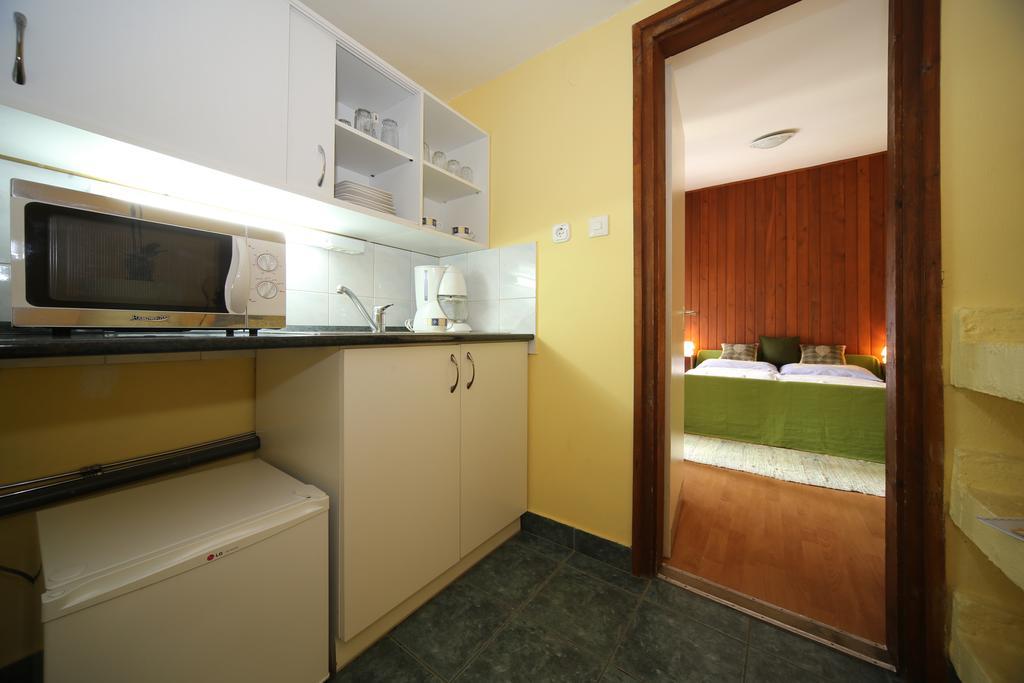 בלטונללה Hotel Melis מראה חיצוני תמונה