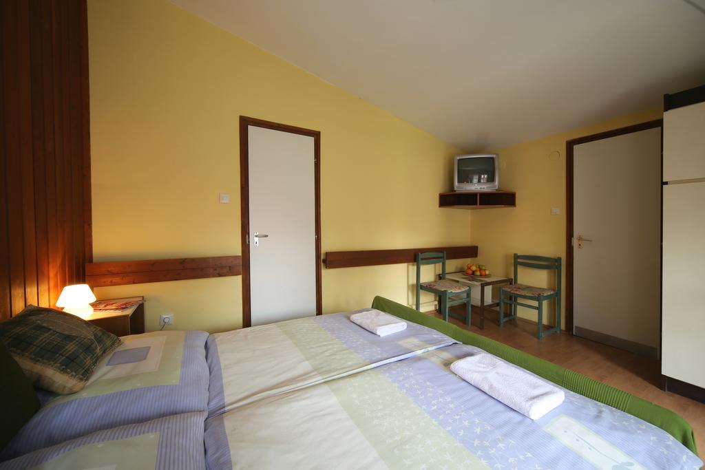 בלטונללה Hotel Melis מראה חיצוני תמונה